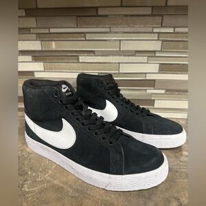 Nike Men's Blazer Black and White High-Top Sneakers